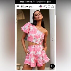 SHOWPO TWO PIECE SET